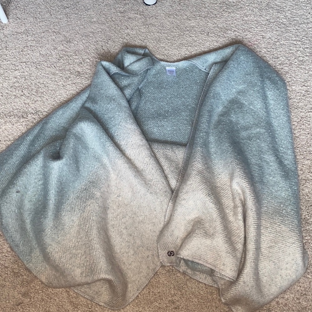 New Without Tags Shawl Cover Up